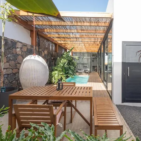 ヴィラ Balihouse By Aura Collection ラ・オリーバ